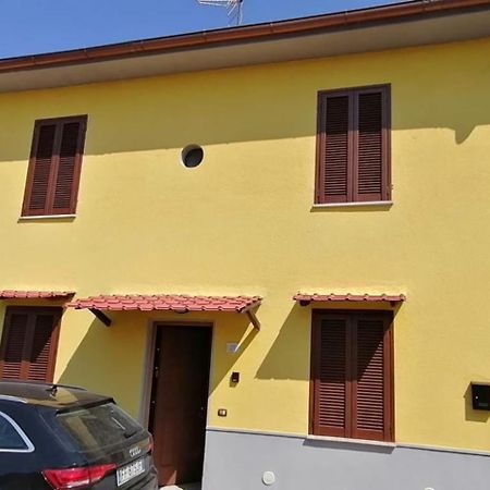 Enza'S Petite Maison Santa Croce sull'Arno Bagian luar foto